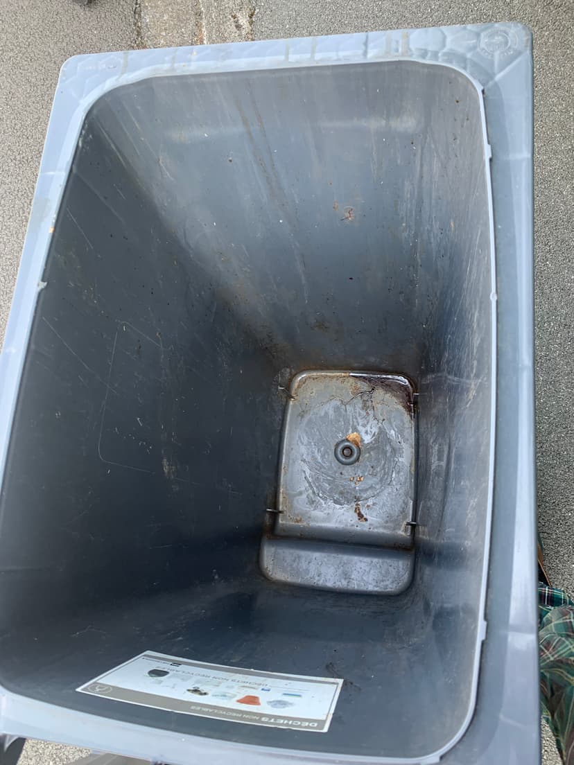 Avant - Bac emballages recyclables